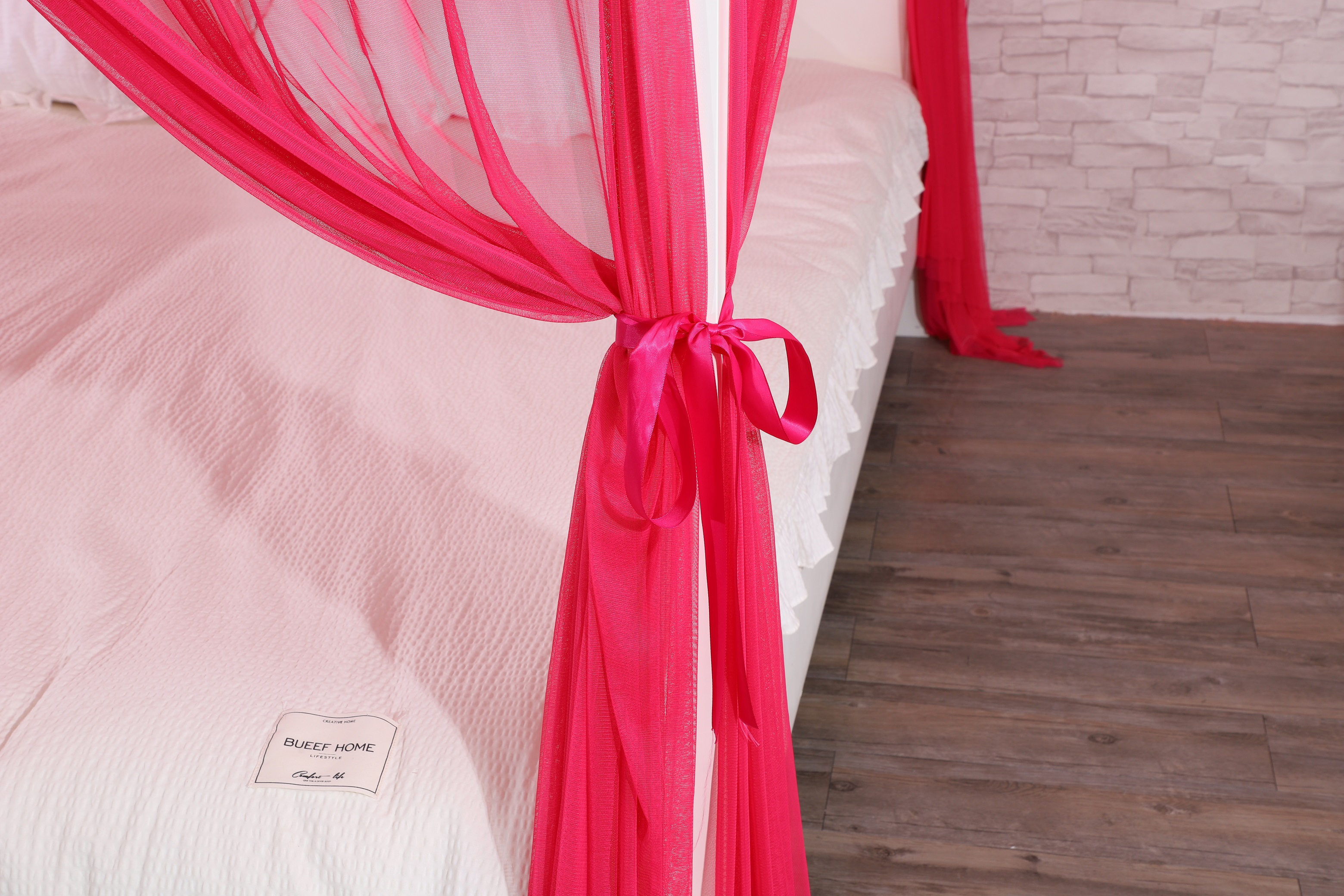 Hängendes elegantes Moskitonetz-Set Vier Eckpfostenvorhänge Bed Canopy Mosquito NET für Bed Canopy