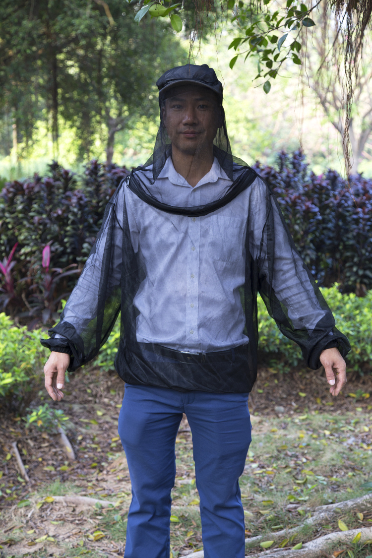 Niedriger Preis im Freien Anti-Insekten-Jacke Camping Mosquito Body Suits