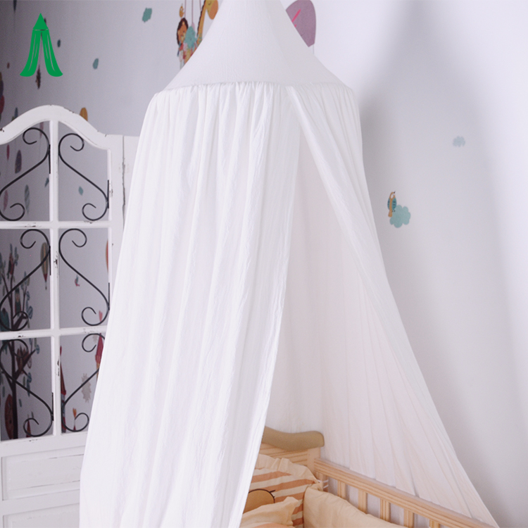 Kinderspielzimmer, Leseecke, Zelt, Dekoration, Betthimmel aus zerknitterter Baumwolle